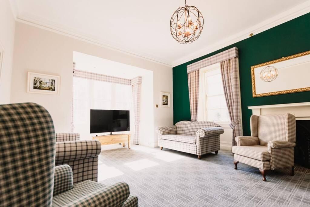 Wallace Apartment - A Unique Apartment In Countryside Park With Wifi And Access To Bar And Pool Περθ Εξωτερικό φωτογραφία