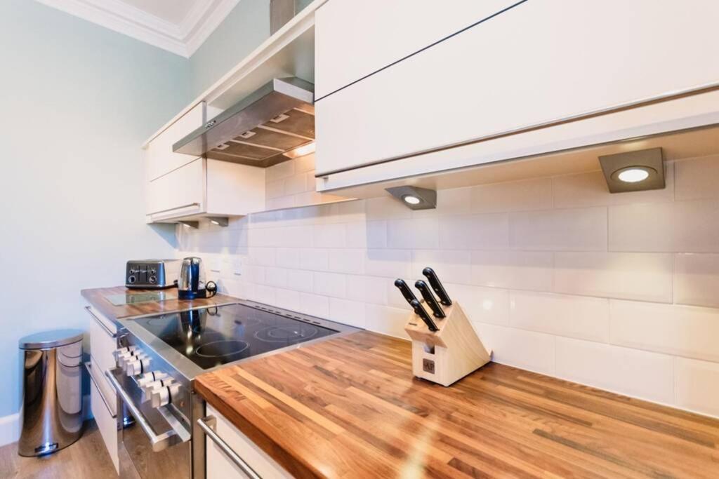 Wallace Apartment - A Unique Apartment In Countryside Park With Wifi And Access To Bar And Pool Περθ Εξωτερικό φωτογραφία