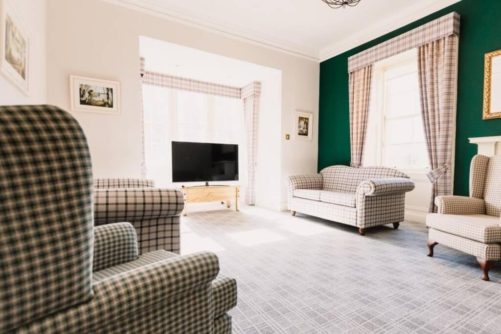 Wallace Apartment - A Unique Apartment In Countryside Park With Wifi And Access To Bar And Pool Περθ Εξωτερικό φωτογραφία