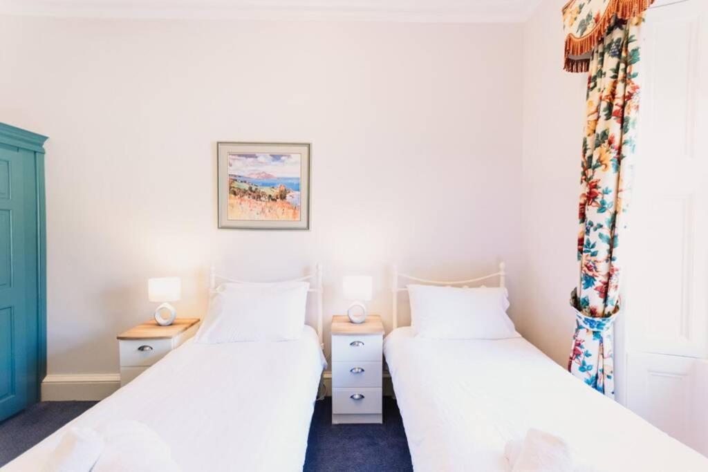 Wallace Apartment - A Unique Apartment In Countryside Park With Wifi And Access To Bar And Pool Περθ Εξωτερικό φωτογραφία