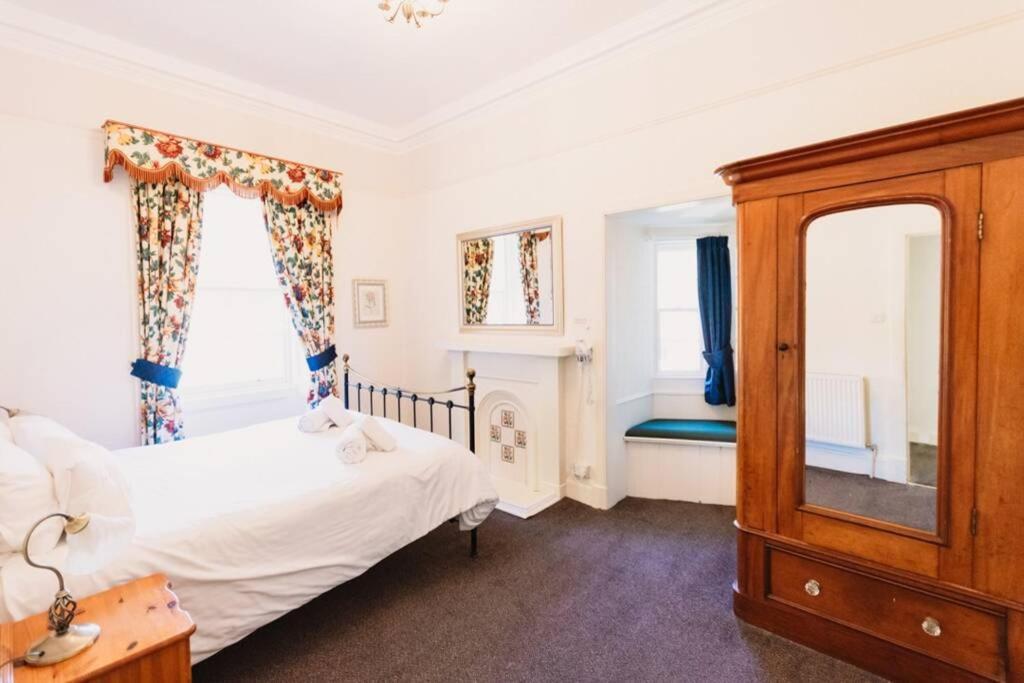 Wallace Apartment - A Unique Apartment In Countryside Park With Wifi And Access To Bar And Pool Περθ Εξωτερικό φωτογραφία