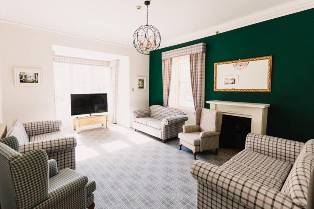 Wallace Apartment - A Unique Apartment In Countryside Park With Wifi And Access To Bar And Pool Περθ Εξωτερικό φωτογραφία